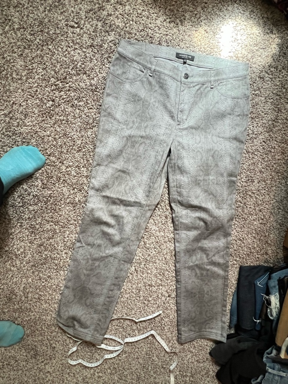 Lafayette 148 New York Snake-Print Slim Pants in Gray